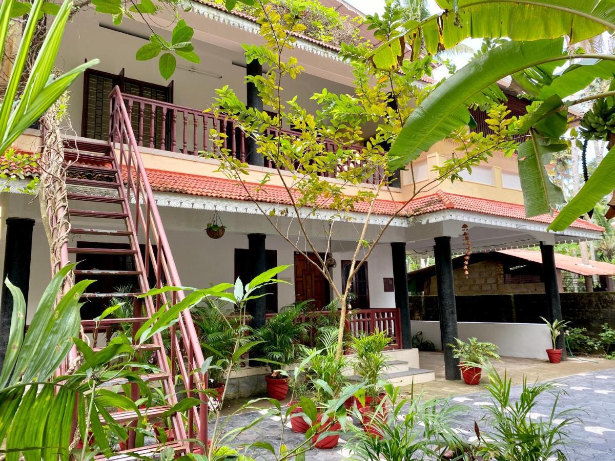Tattwamasi Ayuryoga With Breakfast And Yoga Hotell Varkala Eksteriør bilde